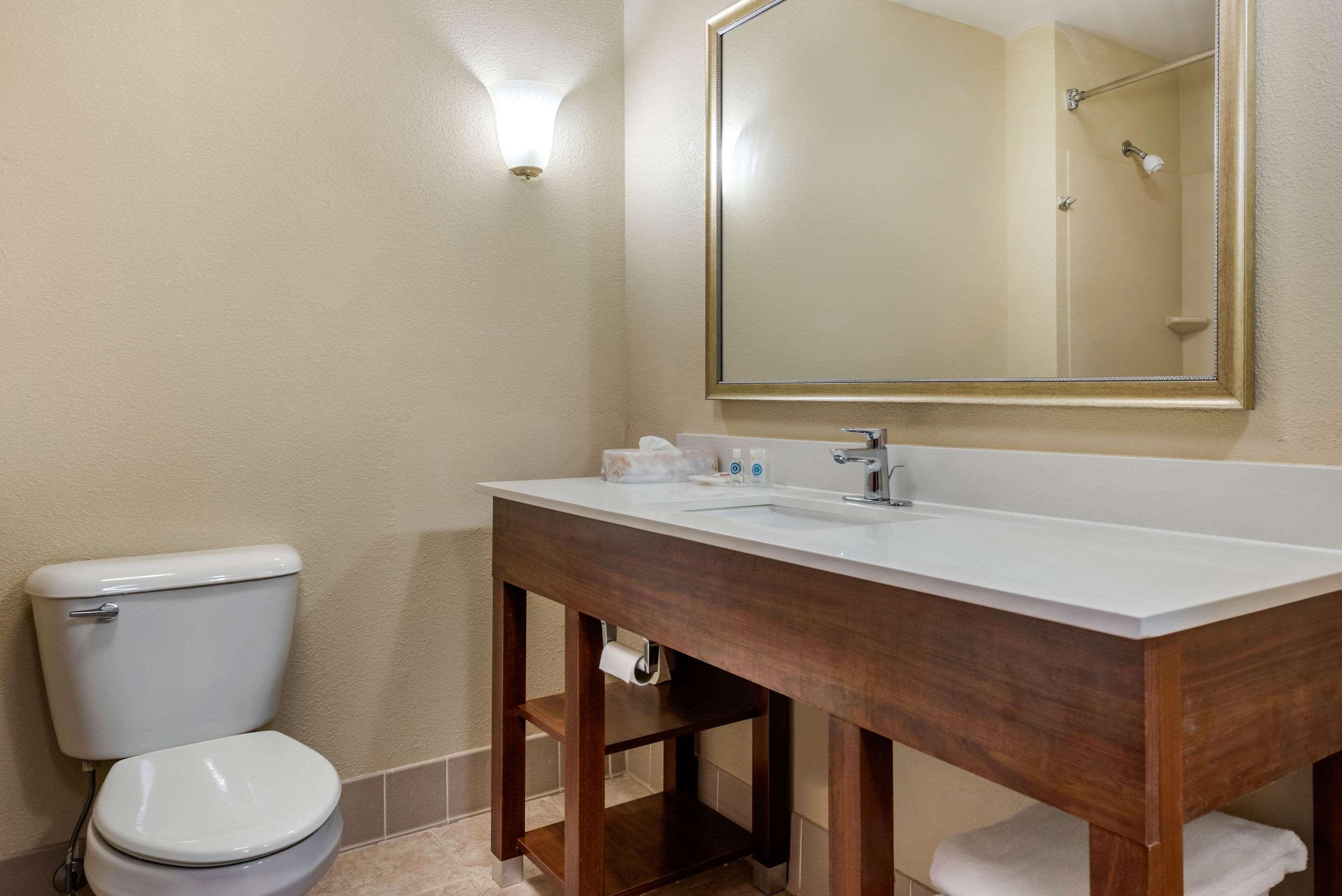 Comfort Suites Dayton-Wright Patterson Esterno foto