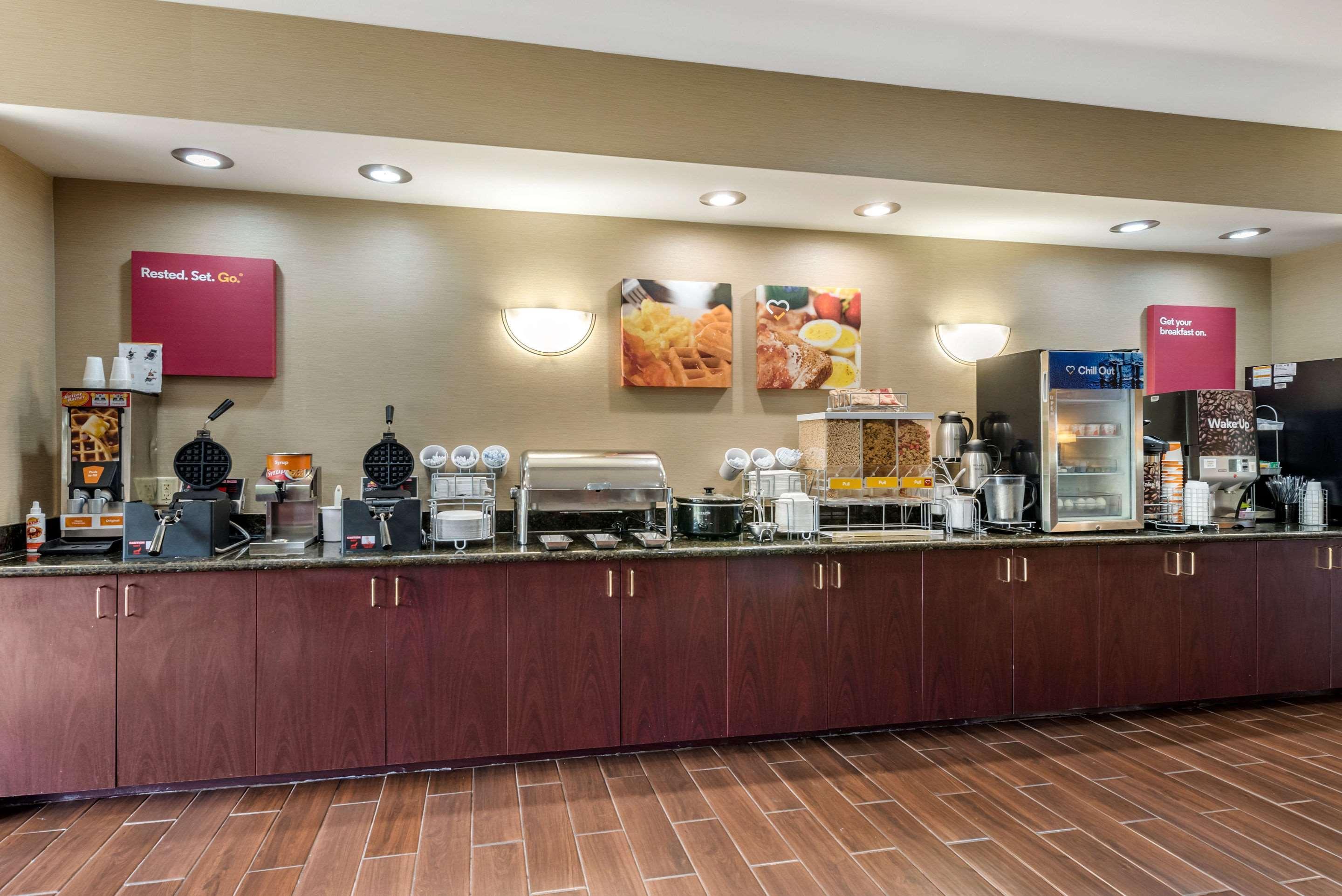 Comfort Suites Dayton-Wright Patterson Esterno foto