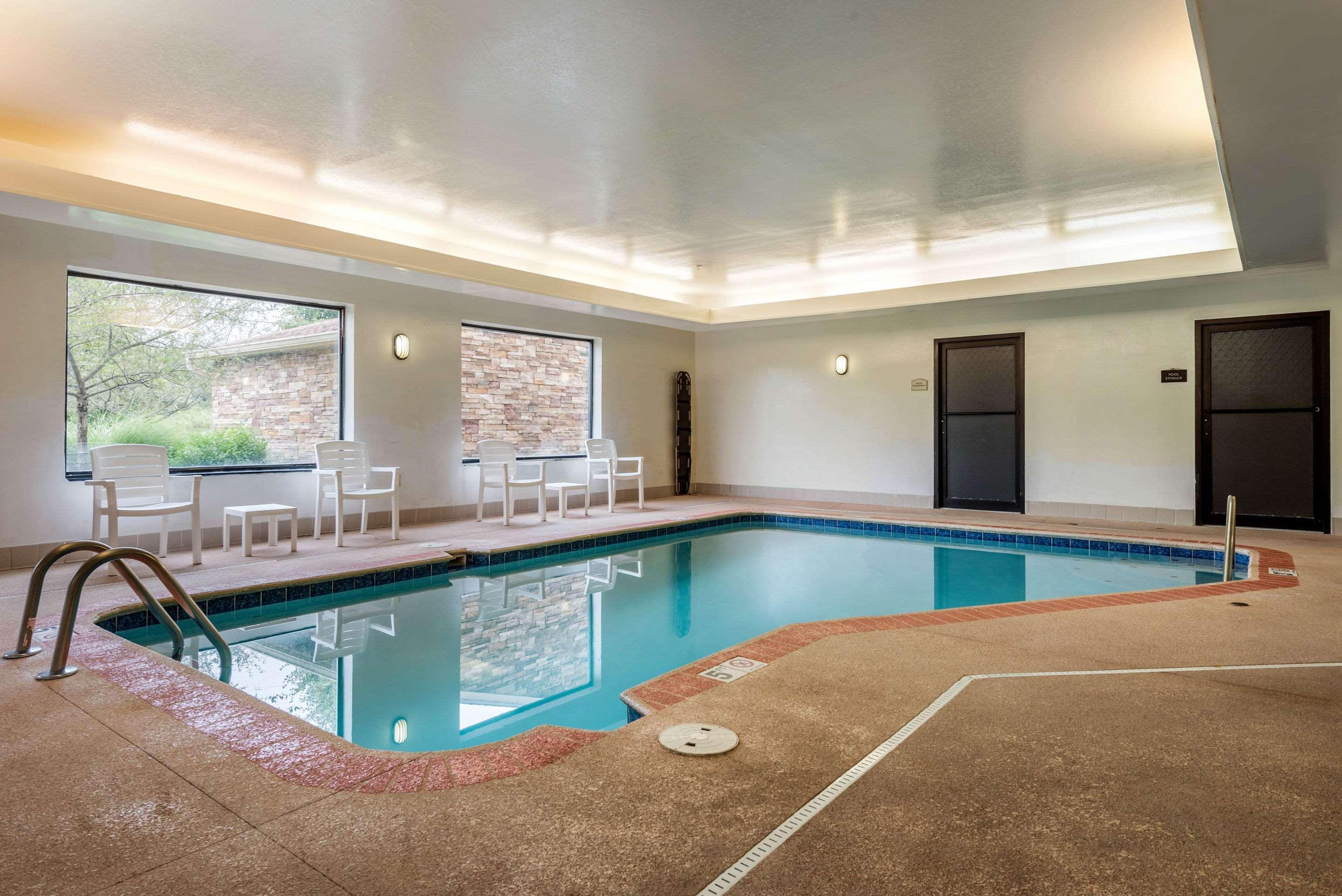 Comfort Suites Dayton-Wright Patterson Esterno foto