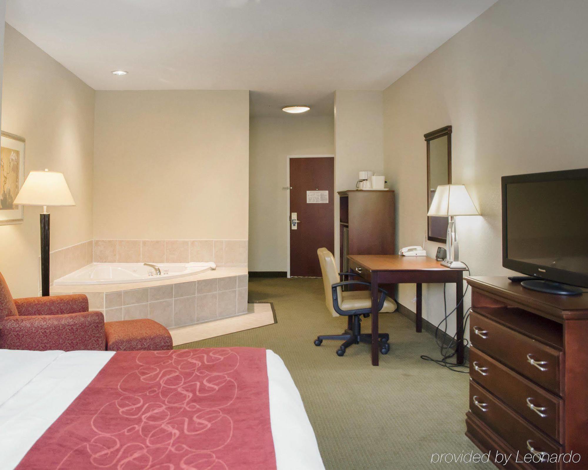 Comfort Suites Dayton-Wright Patterson Esterno foto